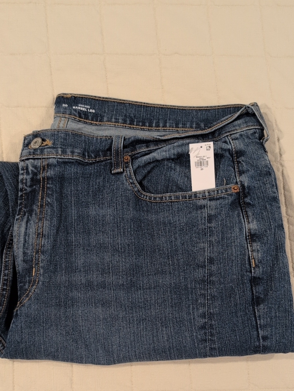 NWT Old Navy Barrel-Leg High Rise Jeans